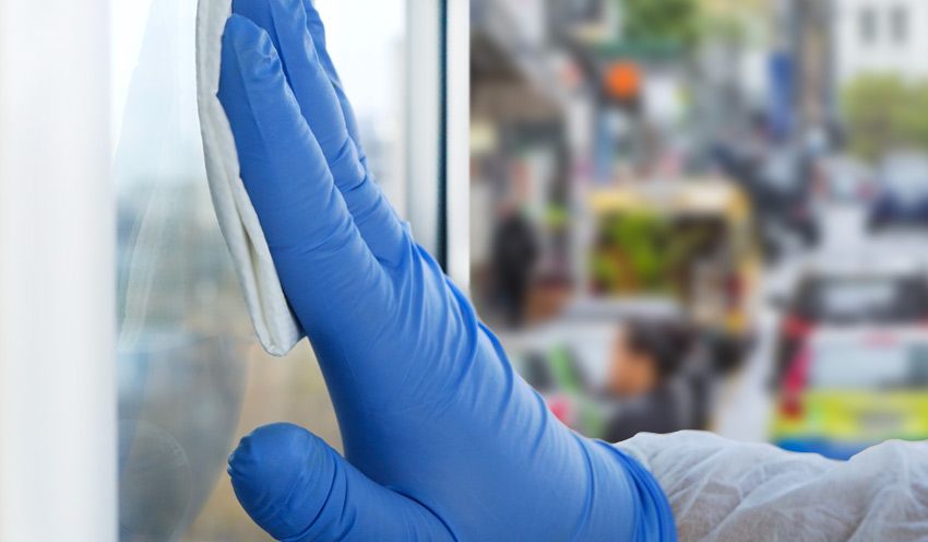Remove the bacteria from the touchscreen display