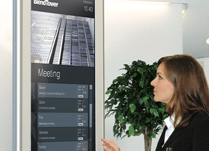 wayfinder: sistema di segnaletica digitale per Blend Tower