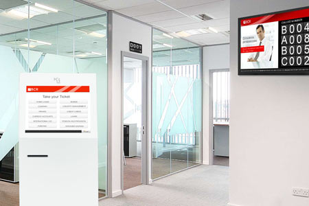 digital signage software for banks