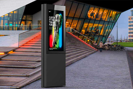 vandal-proof outdoor advertising digital signage totem