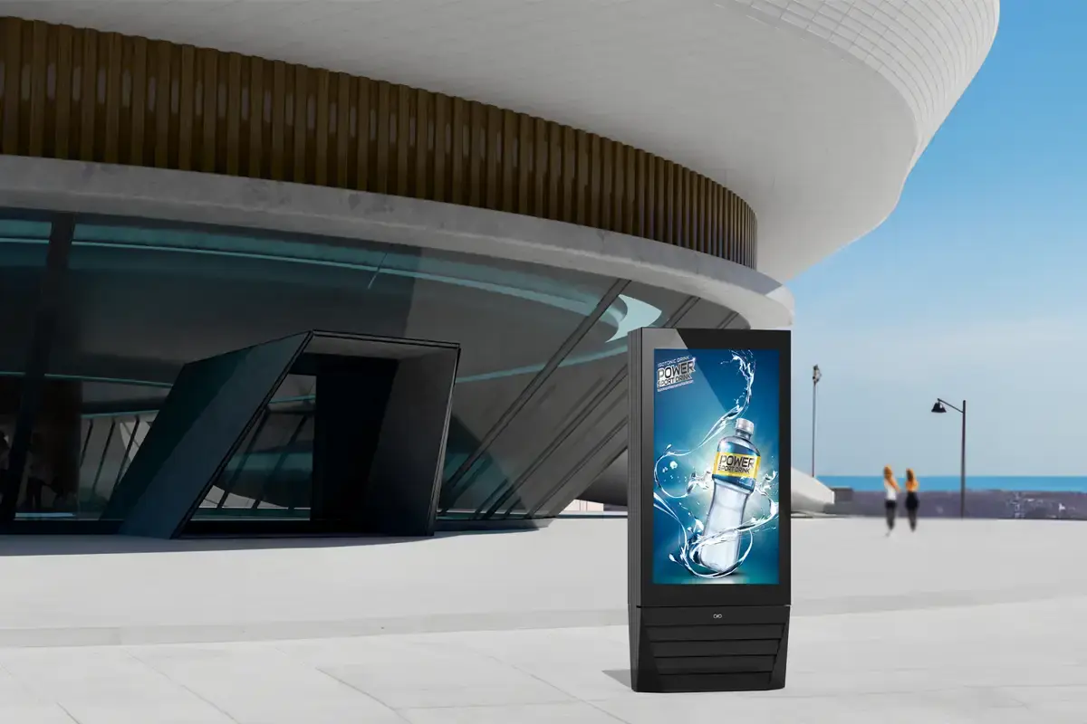 totem multimediale per esterno