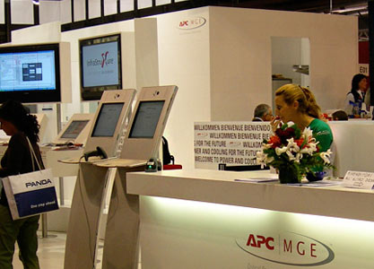 totem interattivo check-in APC